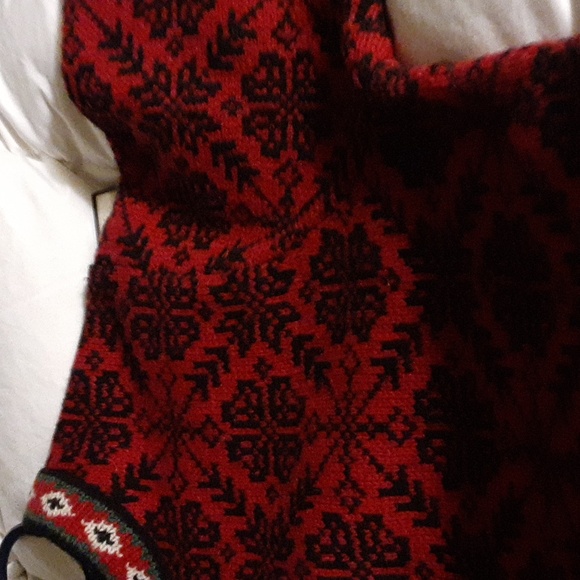 Vtg Woman L.L. Bean Nordic Red and Black Cardigan sweater. Sz M - Picture 14 of 16